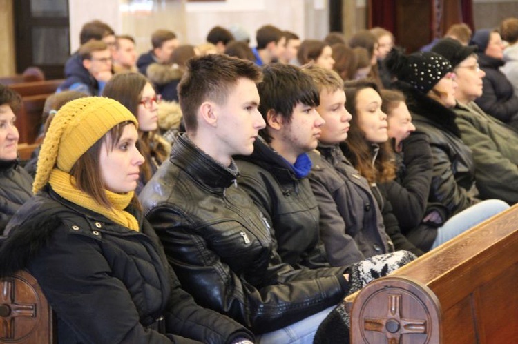 Znaki ŚDM w parafii pw. Pierwszych Męczenników Polski w Gorzowie