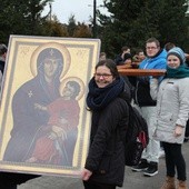 Znaki ŚDM w parafii pw. Pierwszych Męczenników Polski w Gorzowie