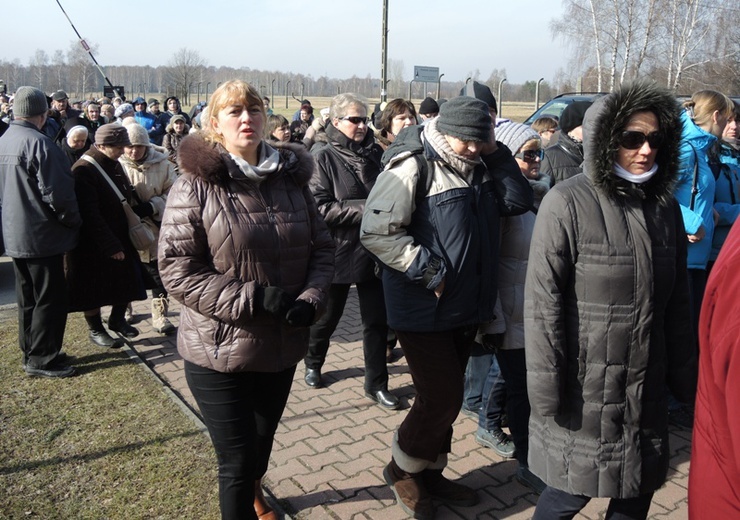 Droga Krzyżowa na terenie KL Auschwitz-Birkenau