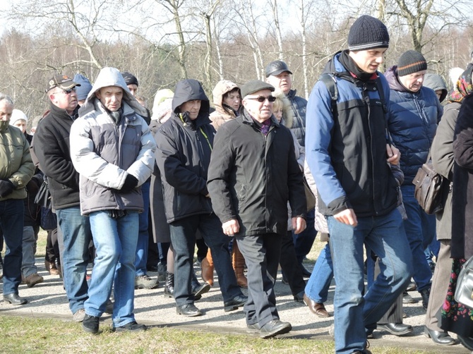 Droga Krzyżowa na terenie KL Auschwitz-Birkenau