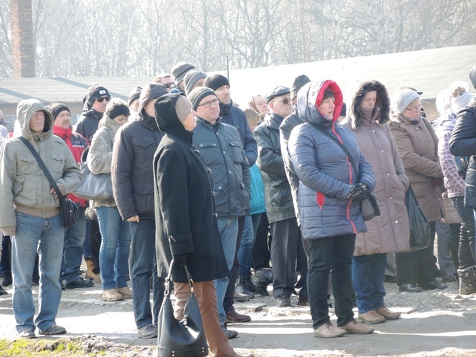 Droga Krzyżowa na terenie KL Auschwitz-Birkenau