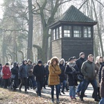 Droga Krzyżowa o Trzeźwość Narodu w byłym KL Auschwitz-Birkenau - 2017