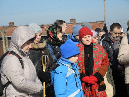 Droga Krzyżowa na terenie KL Auschwitz-Birkenau