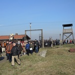 Droga Krzyżowa na terenie KL Auschwitz-Birkenau