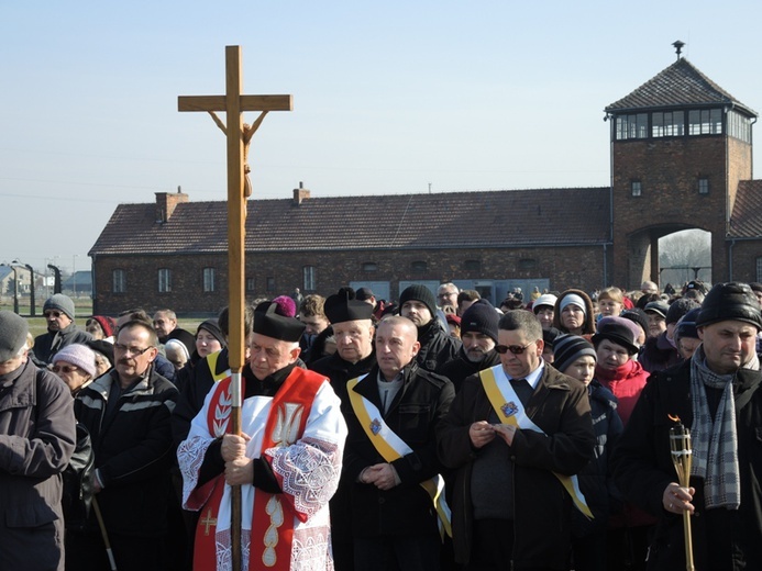 Droga Krzyżowa na terenie KL Auschwitz-Birkenau