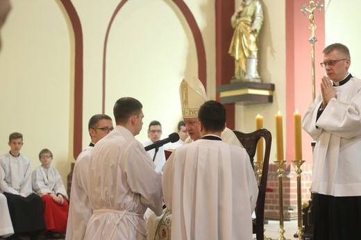 Święcenia diakonatu w Brzezinach