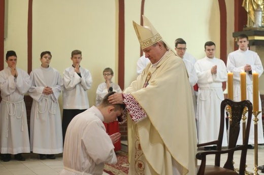 Święcenia diakonatu w Brzezinach