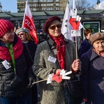 Marsz KOD w obronie Lecha Wałęsy