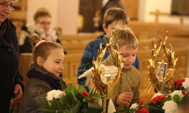 W Malcu również najmłodsi przyszli uczcić relikwie apostołów Bożego Miłosierdzia