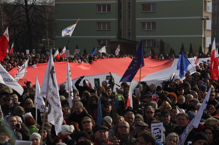 Wiec poparcia dla Lecha Wałęsy