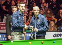 W finale zmierzyli się Mark Selby (po lewej) i Martin Gould