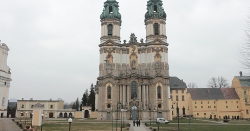 Drzewa zagrażały pielgrzymom