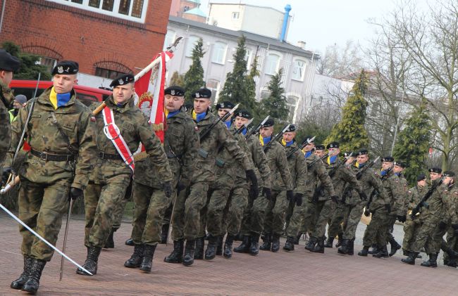 Odsłonięcie pomnika Żołnierzy Wyklętych w Żarach