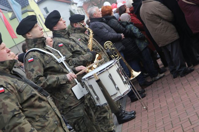 Odsłonięcie pomnika Żołnierzy Wyklętych w Żarach