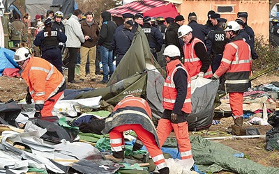 29 lutego w Calais rozpoczęto likwidację tzw. dżungli. Koczujący dotąd w tym miejscu imigranci mają zostać przeniesieni do specjalnych obozów rozlokowanych w całej Francji