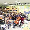  Hubert Kowalski przekazuje swoją pasję młodym instrumentalistom