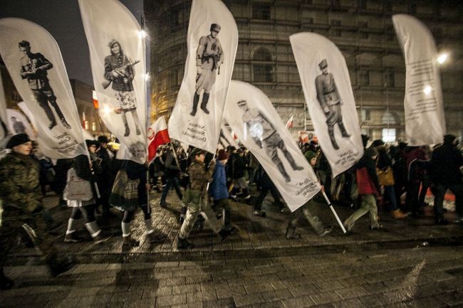 Marsz z portretami niezłomnych