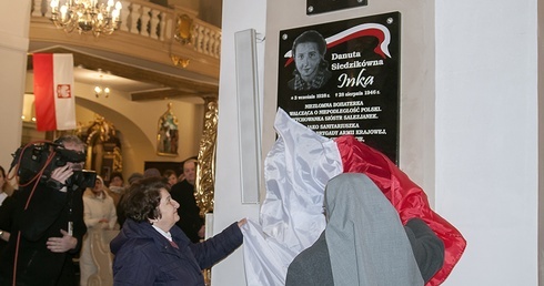 Serce ze srebra, pamięć z kamienia