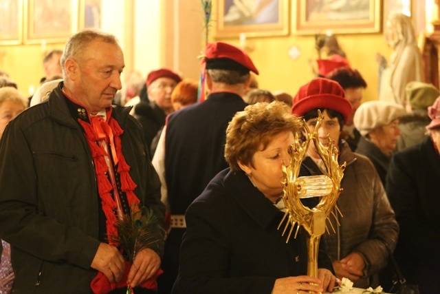 Znaki Bożego Miłosierdzia we Włosienicy