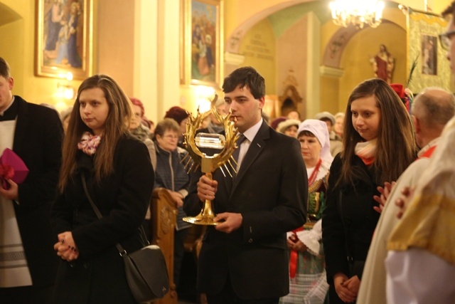 Znaki Bożego Miłosierdzia we Włosienicy