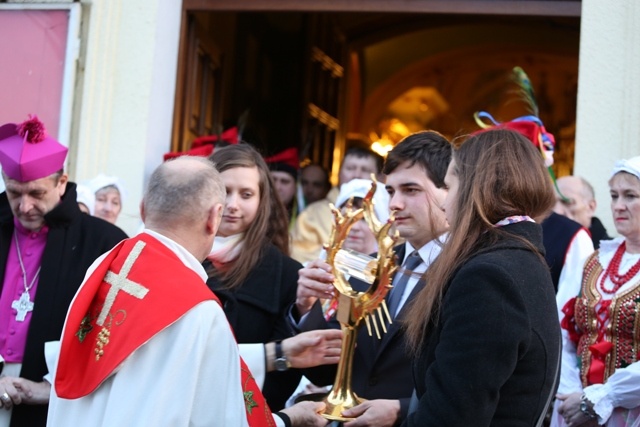 Znaki Bożego Miłosierdzia we Włosienicy