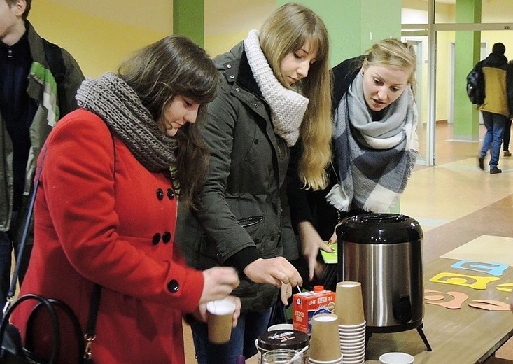 Kawa i Dobra Nowina studentów z Terebint UCO