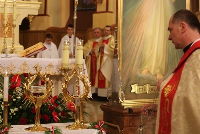 Znaki Bożego miłosierdzia w Międzybrodziu Bialskim