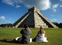 Piramida El Castillo w Chichen Itza (Meksyk)