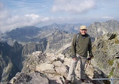 Ojciec Jacek Kiciński na tatrzańskich szlakach, między niebem a ziemią
