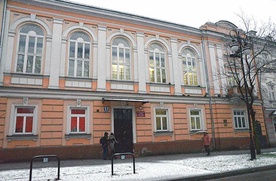 Gmach Seminarium Nauczycielskiego. Dziś mieści się tutaj Młodzieżowy Dom Kultury im. Heleny Stadnickiej