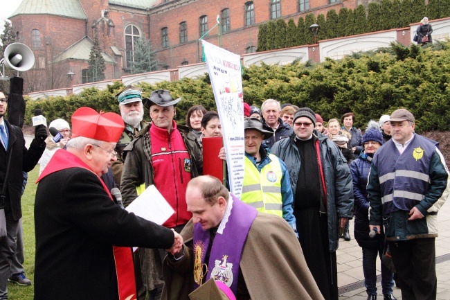 Rozpoczęcie konnej pielgrzymki z Łagiewnik do Rzymu