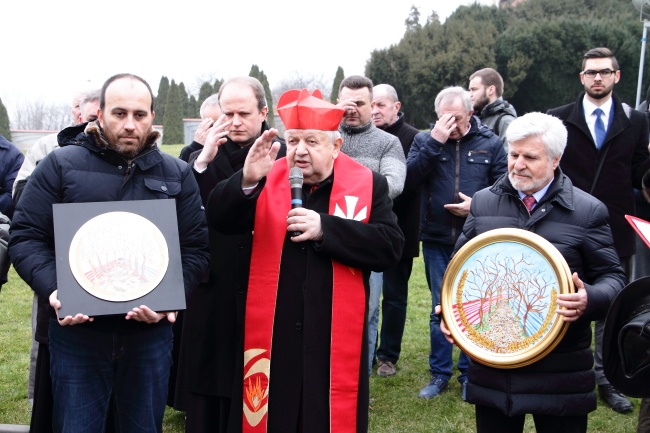 Rozpoczęcie konnej pielgrzymki z Łagiewnik do Rzymu