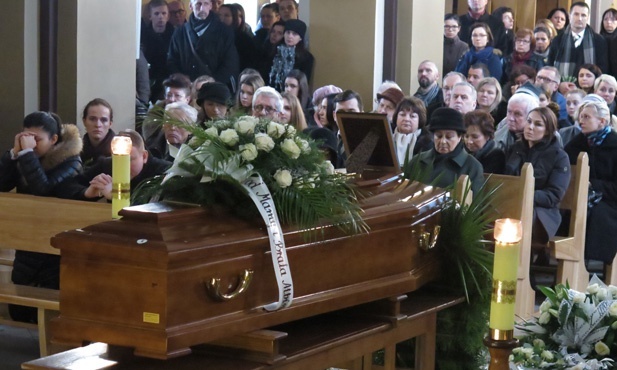 Pogrzeb gimnazjalisty, który zginął w Alpach