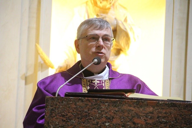 Pożegnanie śp. ks. Franciszka Rozwoda w parafii św. Franciszka z Asyżu