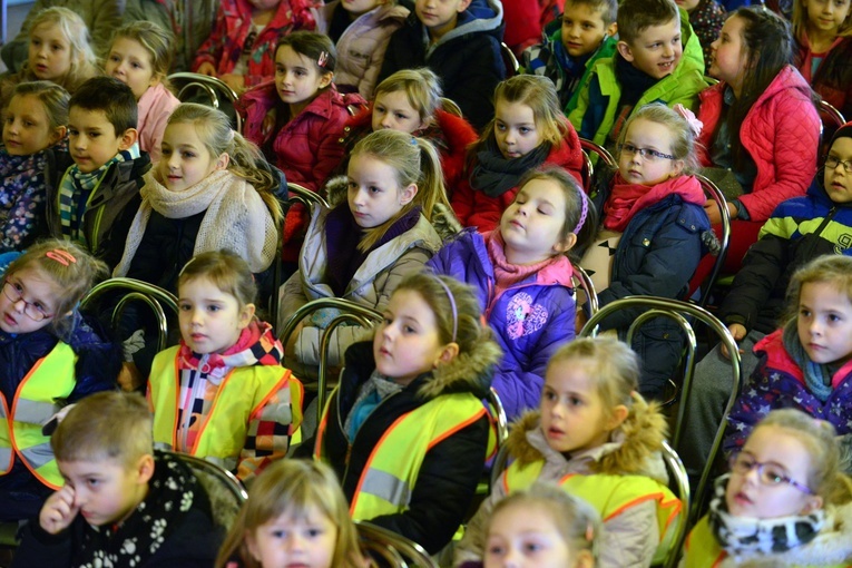 Karton Teatr w Pszennie