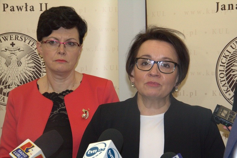 Minister Anna Zalewska przypomina, że kumulacja rocznika przedszkolnego miała miejsce w 2013 r.