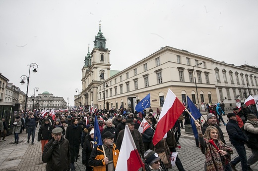 Marsz KOD w obronie Trybunału