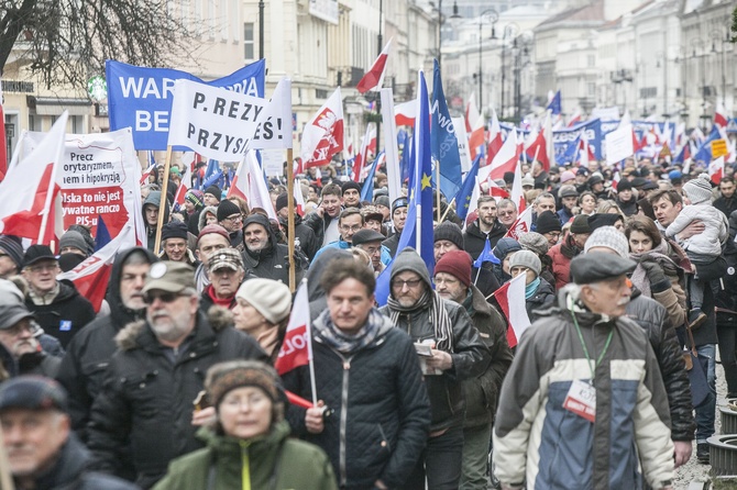 Marsz KOD w obronie Trybunału