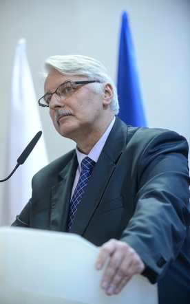 Szef MSZ: Szczyt NATO nie będzie przeniesiony