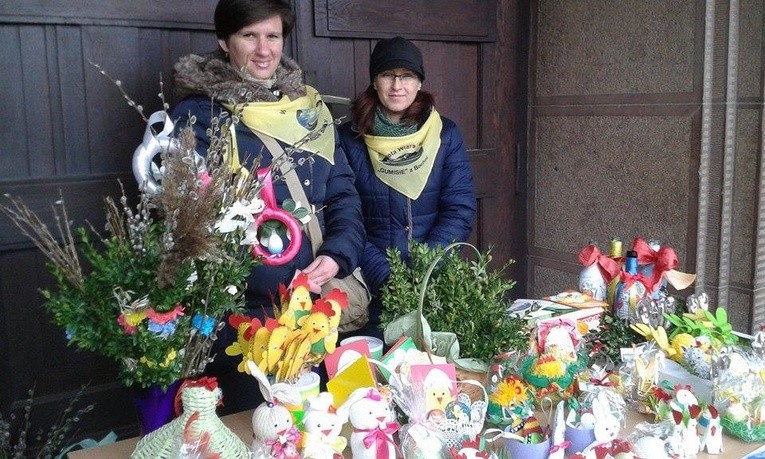 Kiermasz dający wiarę i światło