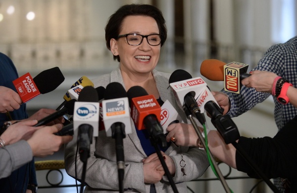 Sejm zlikwidował tzw. godziny karciane