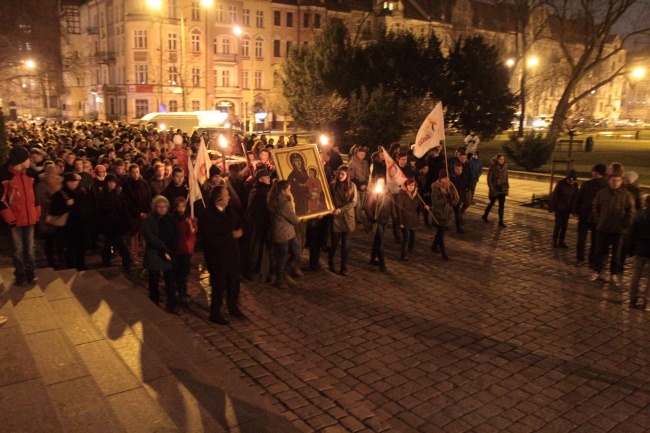 Droga Krzyżowa ulicami Legnicy