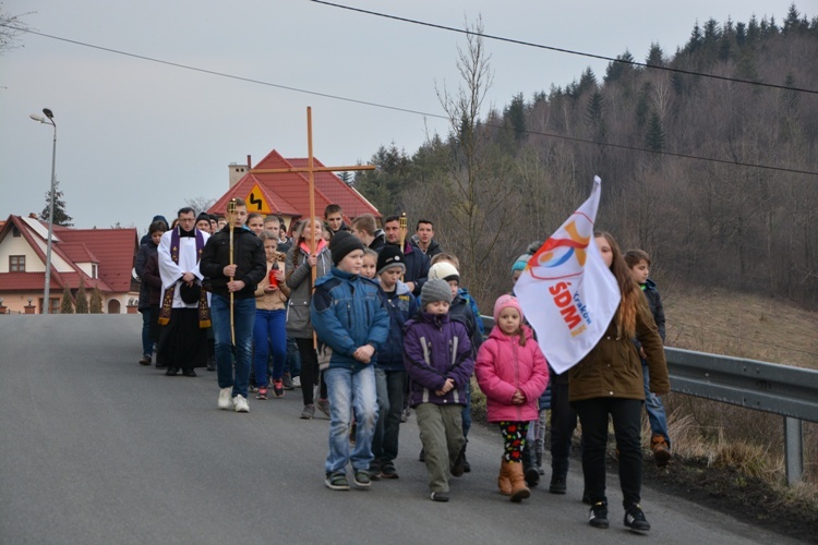 Droga Krzyżowa w Glisnem