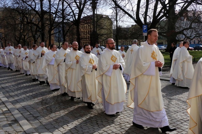 Uroczystość święceń biskupich o. Jacka Kicińskiego - cz.1