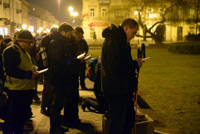 Ekstremalna Droga Krzyżowa z Radomia