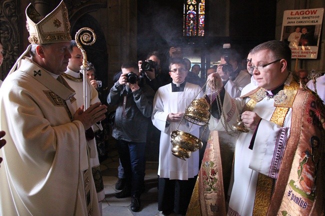 Sakra bp. Jacka - do homilii