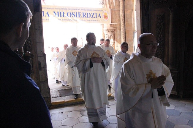 Sakra bp. Jacka - do homilii