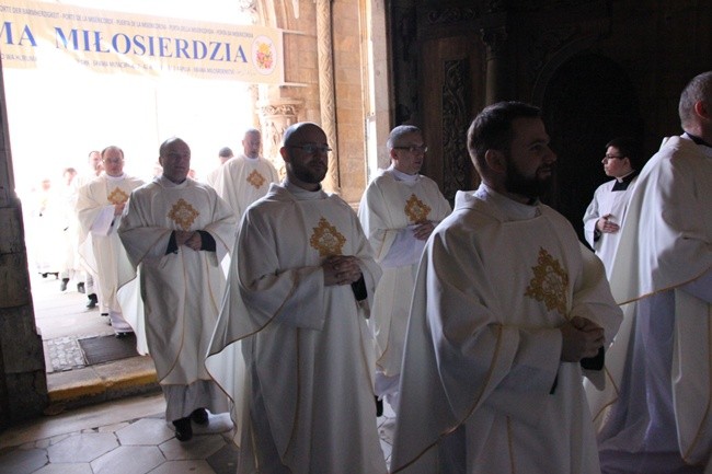 Sakra bp. Jacka - do homilii