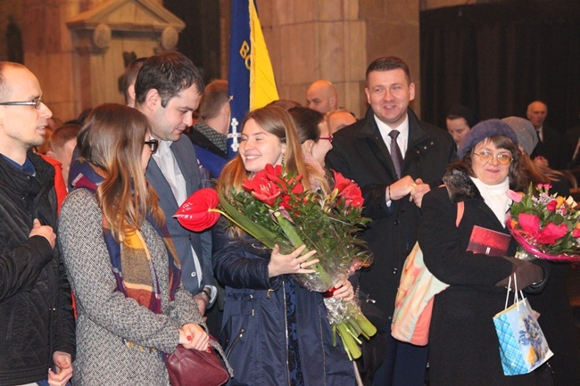 Sakra bp. Jacka - do końca Eucharystii