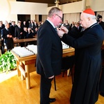 Nowi Nadzwyczajni Szafarze Eucharystii i odznaczenie 53 szafarzy na 10-lecie posługi